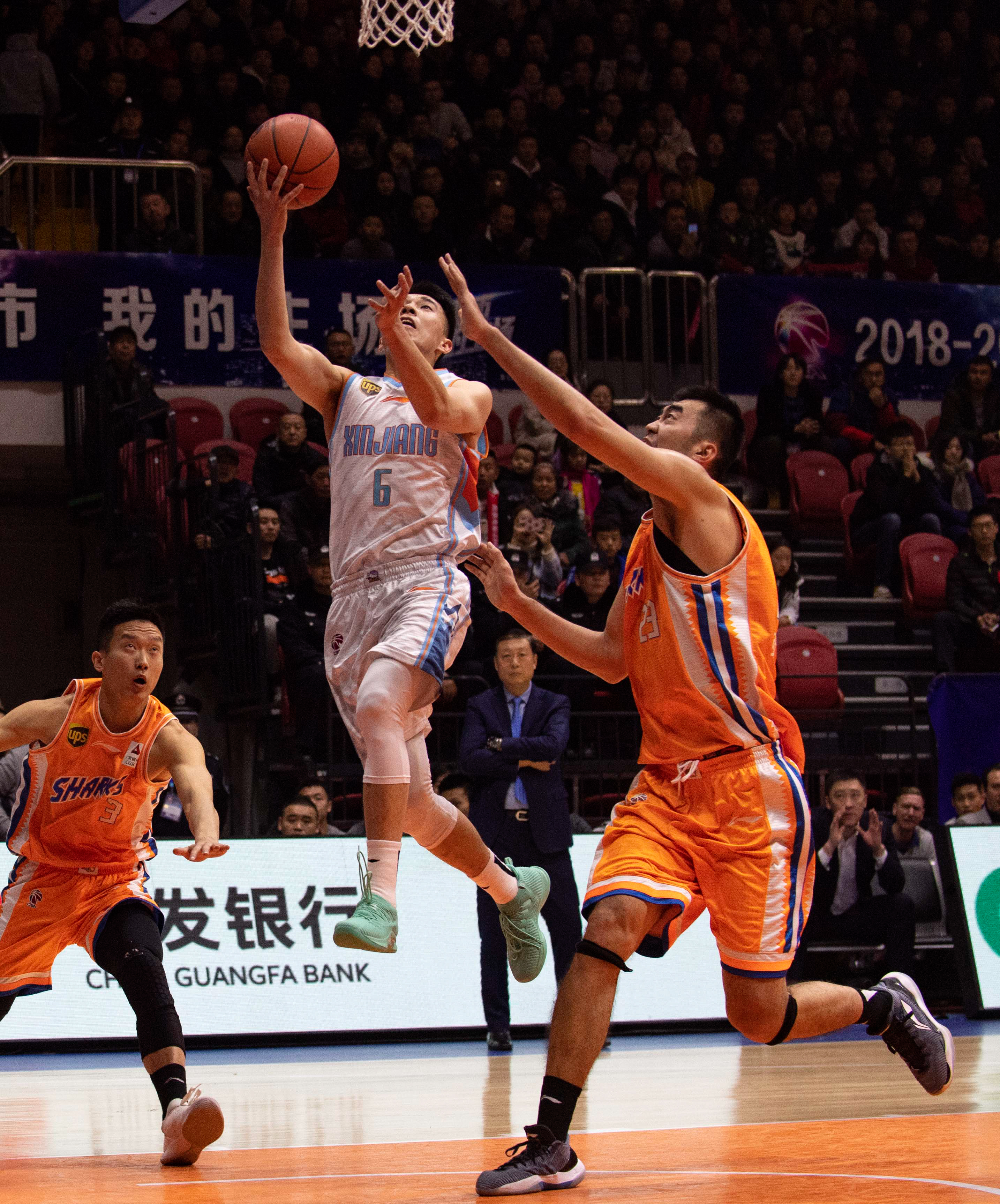 象来评判一 象来评判一